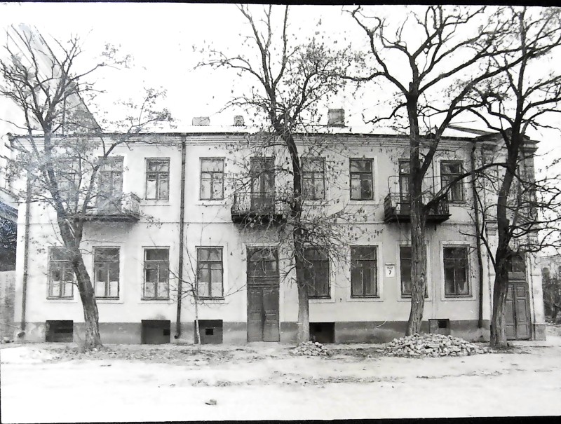 Фото: Житловий будинок, пл. Вірменський ринок, 7
