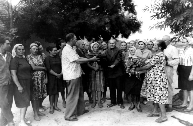 Колекція фото світлин винрадгоспу «Шабо»  (1940-1950 роки) «Урочисті будні»
