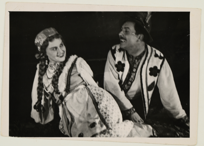 Фото. Сцена з вистави "У неділю рано зілля копала". 1950-ті рр.