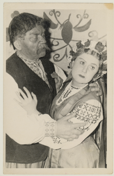 Фото. Сцена з вистави "Циганка Аза". 1950-ті рр.