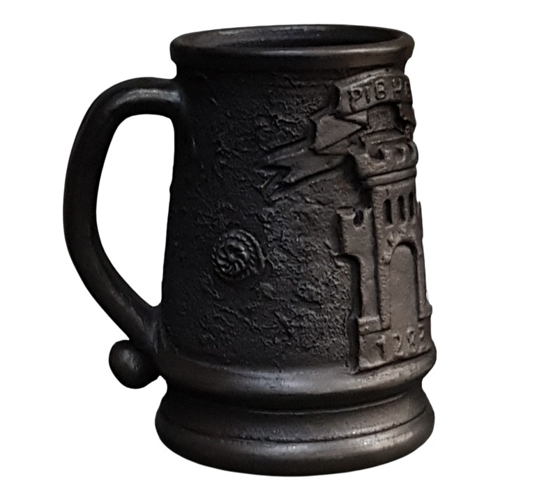 Кухоль керамічний, виготовлений на гончарному крузі в 2006 р.